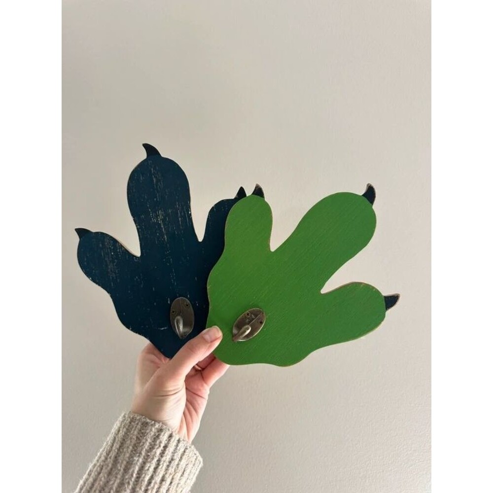 Dinosaur hook set